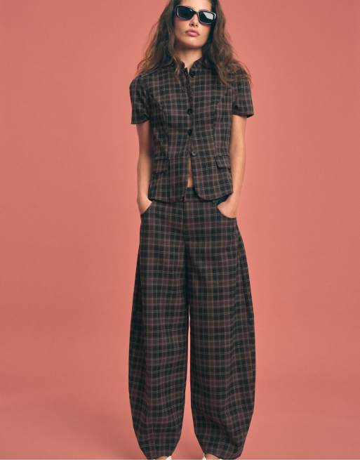 Stradivarius pantaloni barrel a quadri neri, 5 di 7