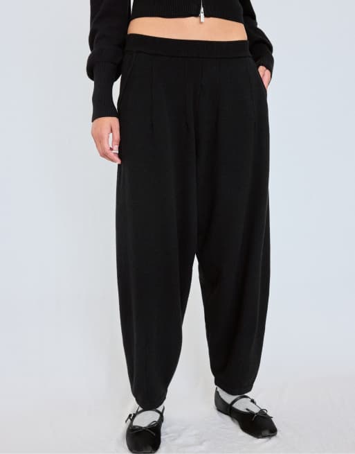 Stradivarius pantaloni barrel in maglia neri, 2 di 7