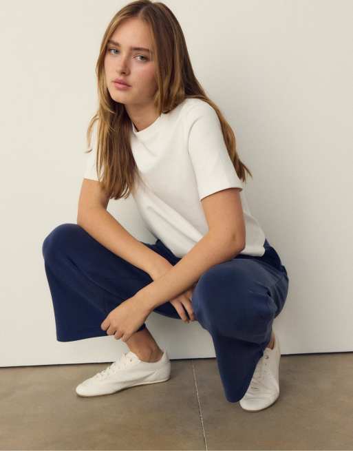 Stradivarius - Pantaloni culotte blu navy scuro morbidi al tatto, 2 di 4