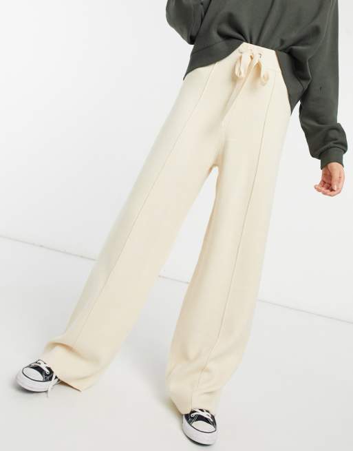 Stradivarius - Pantaloni da casa in maglia con fondo ampio écru