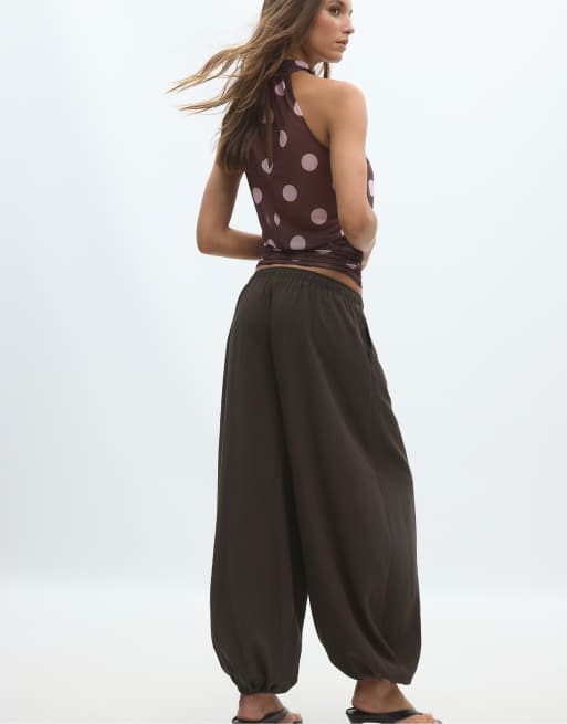 Stradivarius - Pantaloni da gaucho vaporosi marroni, 3 di 4