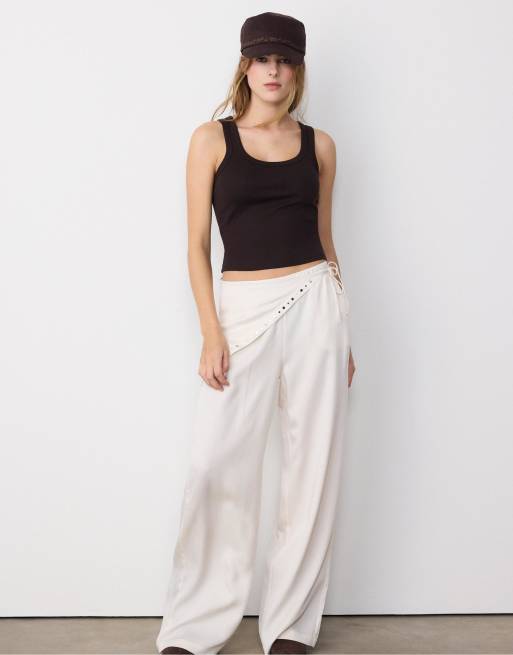 Stradivarius - Pantaloni écru in lyocell con dettaglio stile foulard