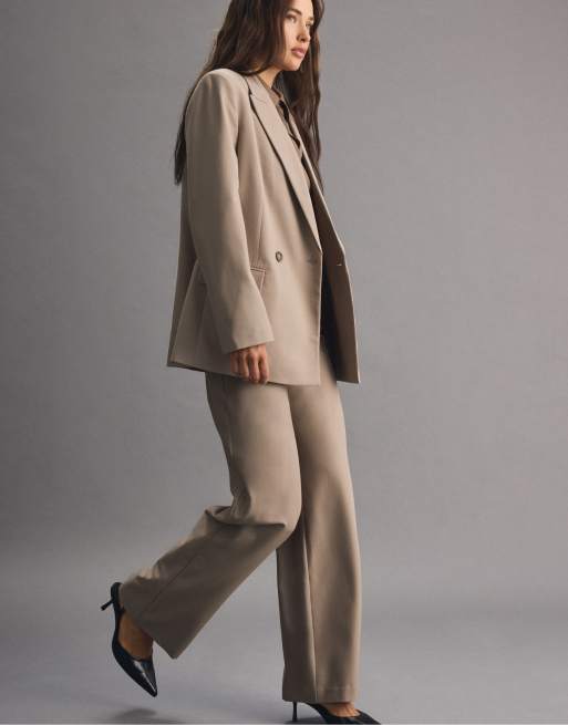 Stradivarius - Pantaloni eleganti fluidi marroni dritti con cintura, 5 di 7