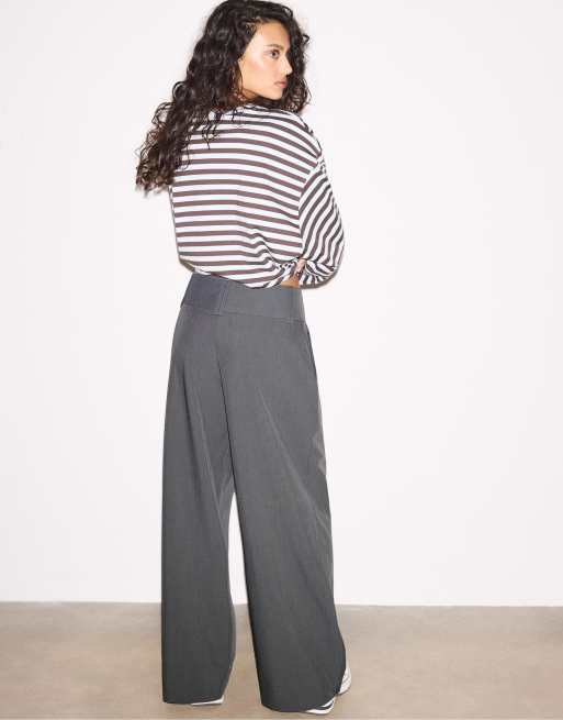 Stradivarius - Pantaloni eleganti grigio scuro con fascia in vita, 2 di 4