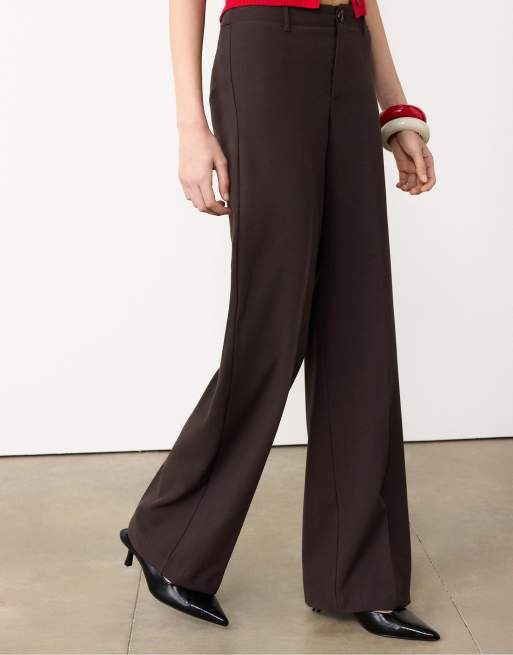 Stradivarius - Pantaloni formali a fondo ampio marroni, 2 di 4