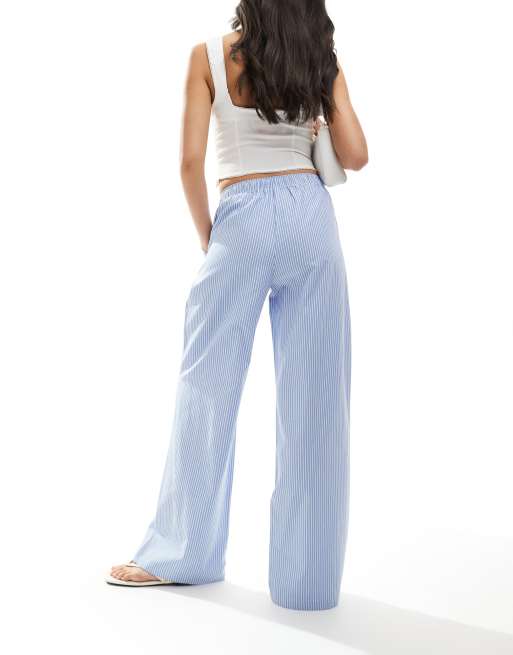 Stradivarius Pantaloni in popeline blu a righe ASOS