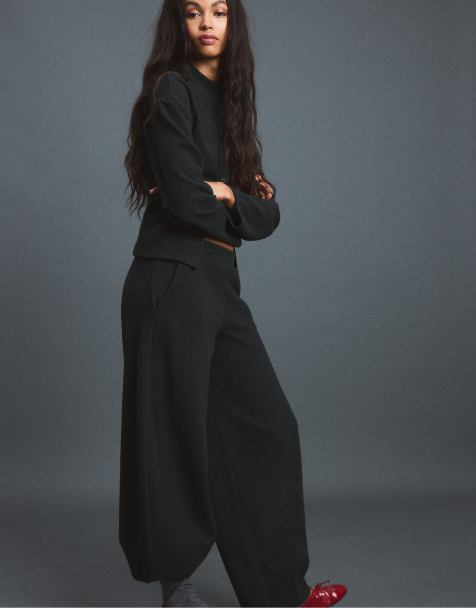 Stradivarius pantaloni jogger a gamba bombata al tatto morbido color antracite - view 1