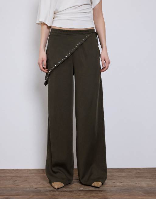 Stradivarius - Pantaloni marroni in lyocell con dettaglio stile foulard, 2 di 4