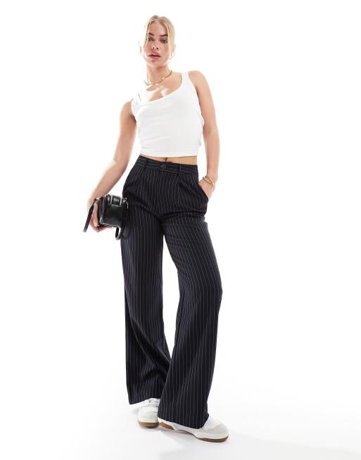 Stradivarius - Pantaloni sartoriali con fondo ampio blu navy gessati , 2 di 5
