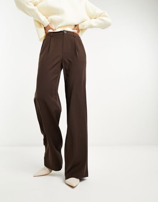 Stradivarius Pantaloni sartoriali marroni a fondo ampio ASOS