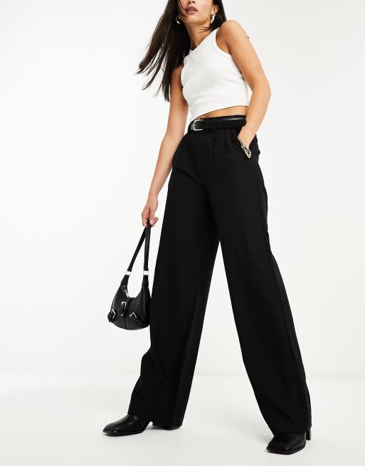 Stradivarius - Pantaloni sartoriali neri con cintura 