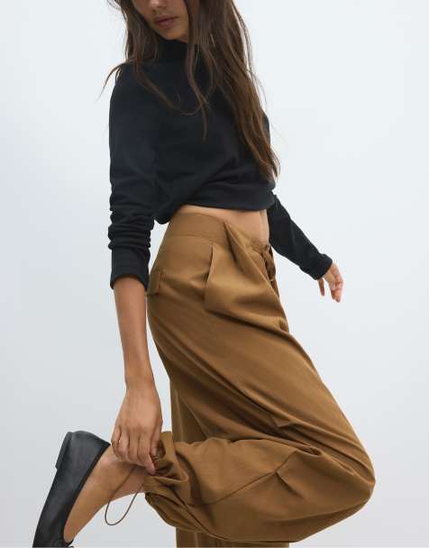 Stradivarius pantaloni tecnici a pieghe in cammello scuro - view 1