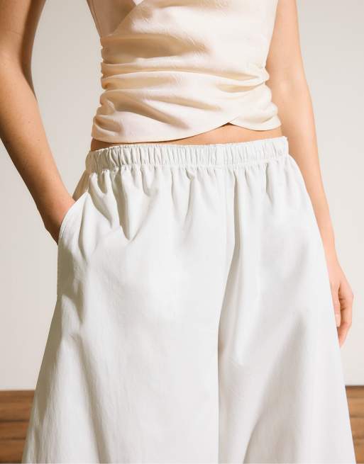 Stradivarius - Pantaloni voluminosi in popeline bianchi, 4 di 7