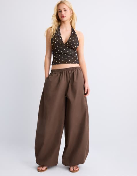 Stradivarius - Pantaloni voluminosi in popeline marroni - view 1