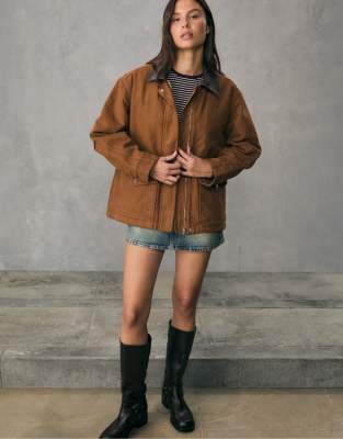 Stradivarius - Parka aus Kunstleder in Rostrot mit Kontrastoptik-Brown