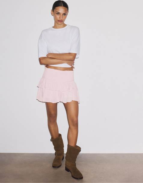 Stradivarius - Pastellyserødt mini-skort med flæser - view 1
