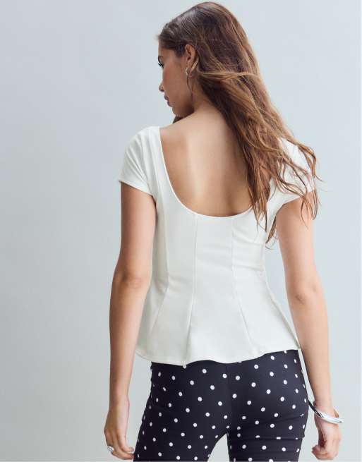 Stradivarius peplum top met korte mouwen in ecru, 2 van 6