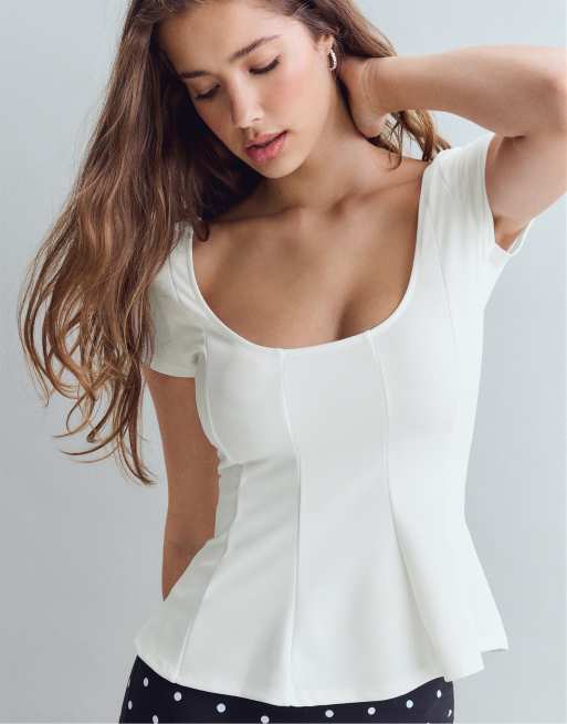Stradivarius peplum top met korte mouwen in ecru, 4 van 6