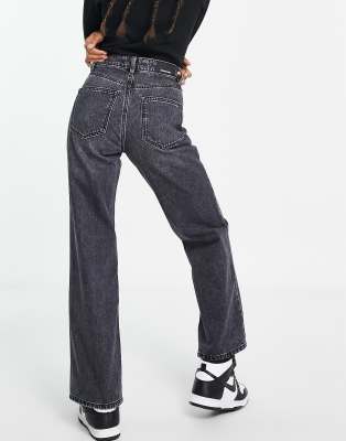 Stradivarius Petite 90s Dad Jean In Black
