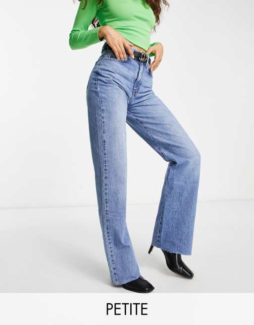 Stradivarius Petite 90s dad jeans in medium blue