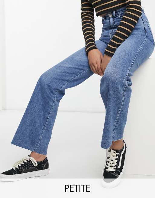 Stradivarius Petite 90s dad jeans in medium blue | ASOS