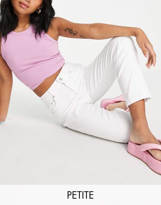 Stradivarius Petite – Białe mom jeans o dopasowanym kroju ze stretchem