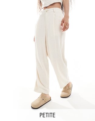 Stradivarius Petite - Chinohose in naturfarbener Leinenoptik-Neutral