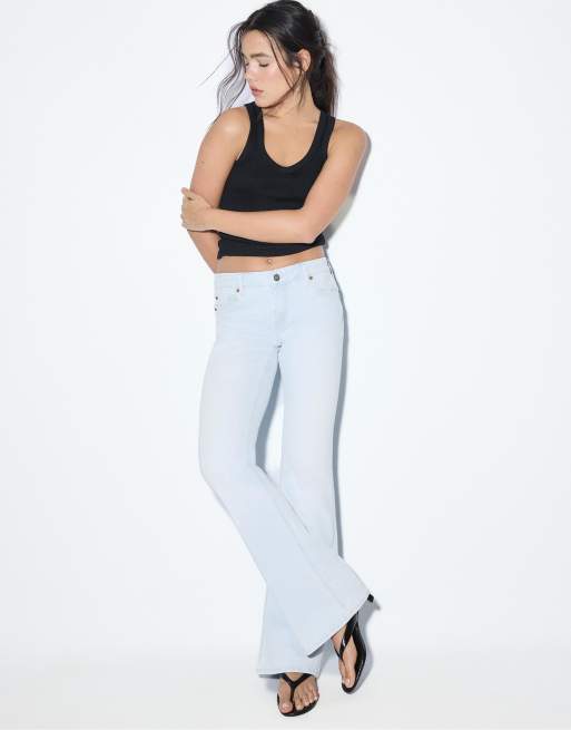 Stradivarius Petite - D67 - Lyse afblegede jeans i slim fit med bootcut-snit, 5 af 7