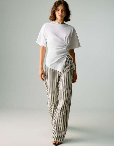 Stradivarius Petite d91 low wide-leg twill jeans in khaki - view 1