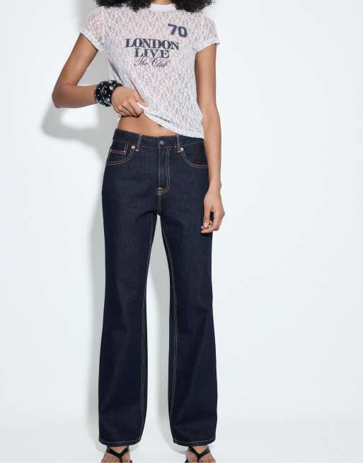Stradivarius Petite – D92 – Jeans aus überfärbtem blauem Denim mit geradem, weitem Schnitt, 2 von 7