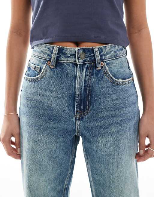 Stradivarius Petite d92 straight wide-leg jeans in very dark/rinse wash blue, 4 of 5