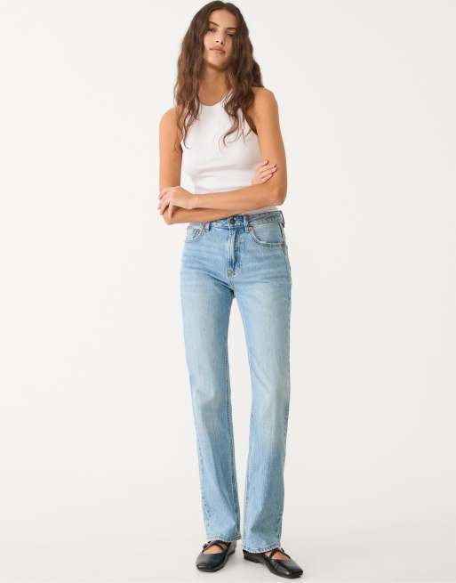 Stradivarius Petite - D98 - Lyseblå jeans med vintage-look og lige ben