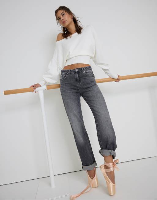 Stradivarius Petite D98 straight-leg vintage effect jeans in dark grey denim wash, 5 of 7