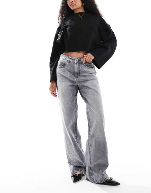 Stradivarius Petite - Dad jeans met wijde pijpen in grijs