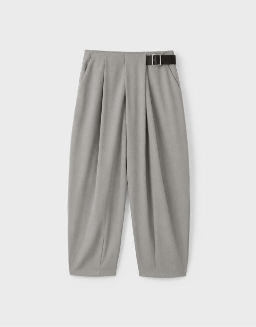 Stradivarius Petite darted smart trousers with belt in grey, 5 of 6