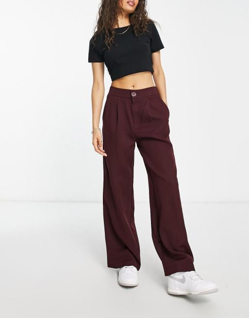 Stradivarius Petite – Dopasowane spodnie typu dad w kolorze wina, 4 z 4