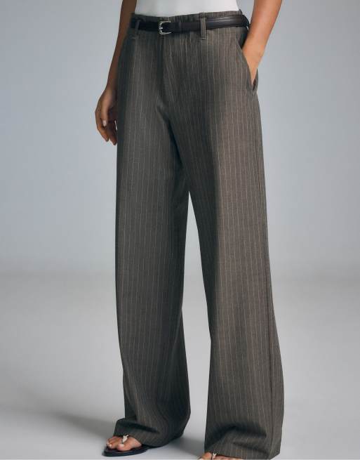 Stradivarius Petite flowing straight-leg smart trousers with belt in grey, 2 of 7