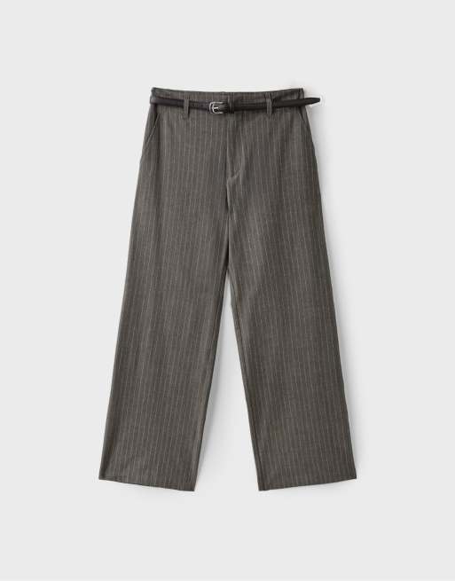 Stradivarius Petite flowing straight-leg smart trousers with belt in grey, 6 of 7