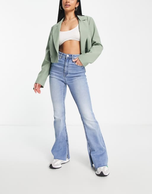 Stradivarius Petite - Jean stretch évasé à ourlets fendus - Bleu moyen