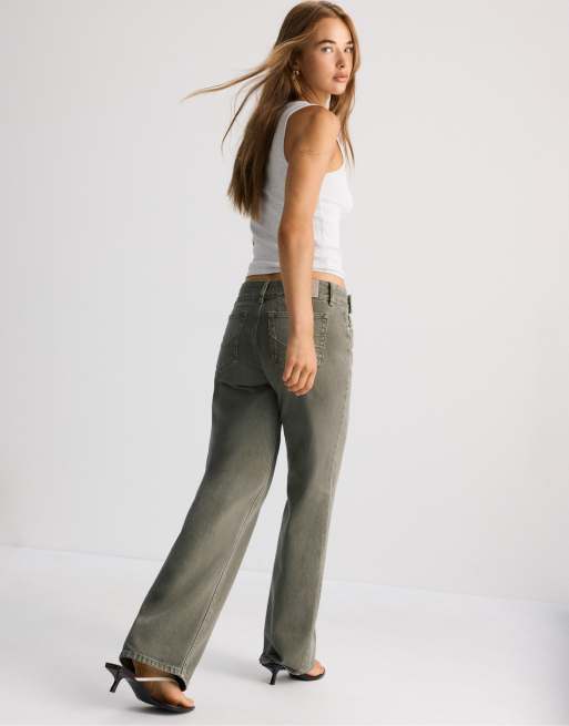 Stradivarius Petite lavtaljede jeans med lige ben og hammer-taljebånd i khaki, 3 af 7