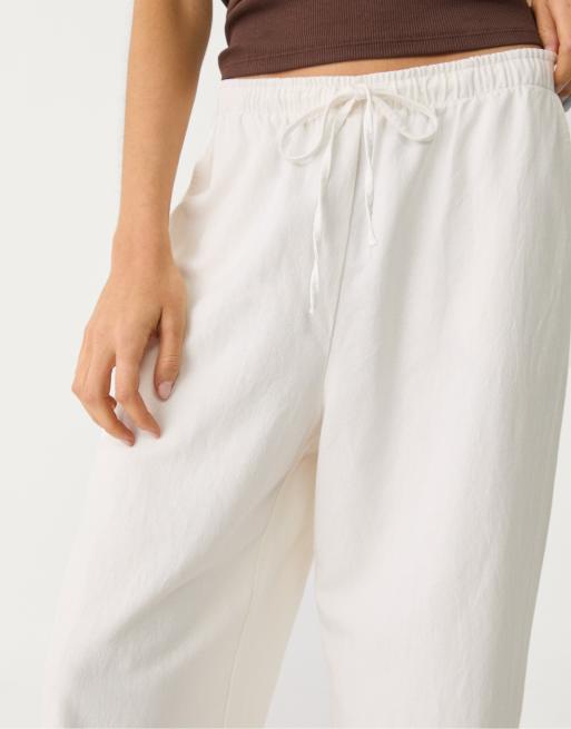 Stradivarius Petite – Naturvita, böljande byxor i linnemix, 3 av 4