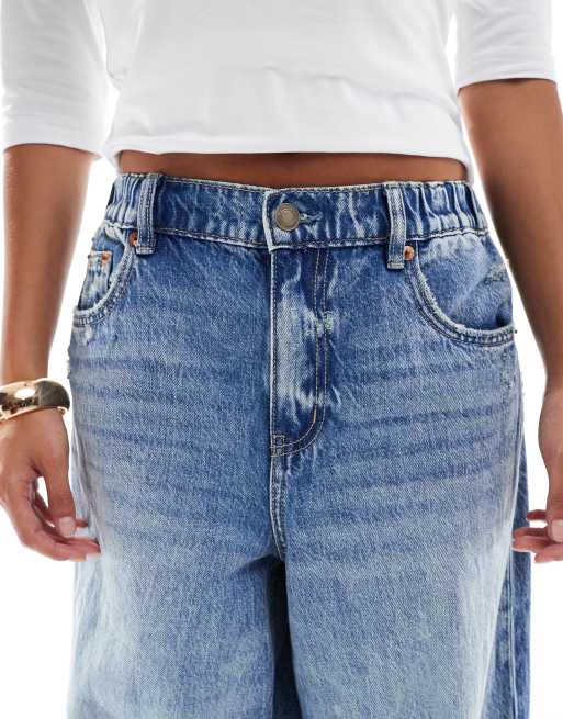 Stradivarius Petite – Niebieskie luźne jeansy z regulowaną talią, 5 z 5