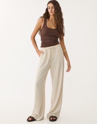 Stradivarius Petite - Pantalon fluide en lin mélangé - Taupe-Blanc