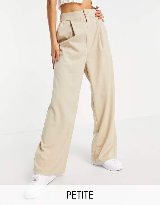 Stradivarius Petite - Pantaloni dad comodi a fondo ampio beige