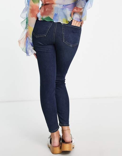 Stradivarius Petite - Skinny jeans met extra hoge taille en scheuren in middenblauw, 2 van 4