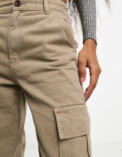 Stradivarius Petite straight leg cargo pants in stone, 3 of 4