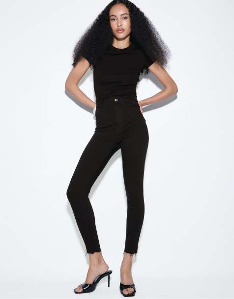 Stradivarius Petite super high-waist jeans in zwart - view 1