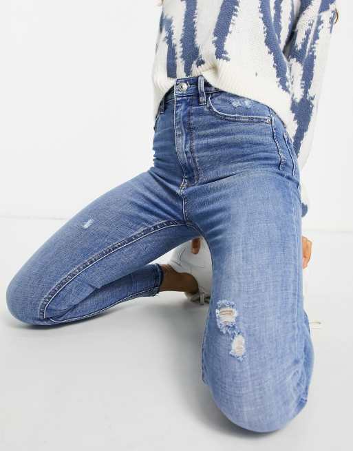 Stradivarius Petite super high waist skinny jeans in light blue, 3 of 4