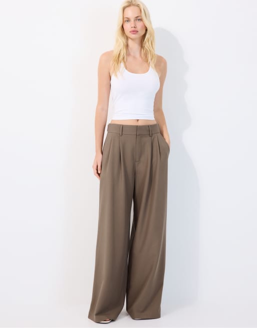 Stradivarius Petite super wide-leg adjustable trousers in brown, 5 of 7