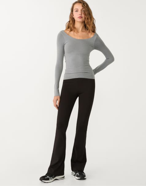 Stradivarius Petite – Svarta, formande, utsvängda leggings - view 1
